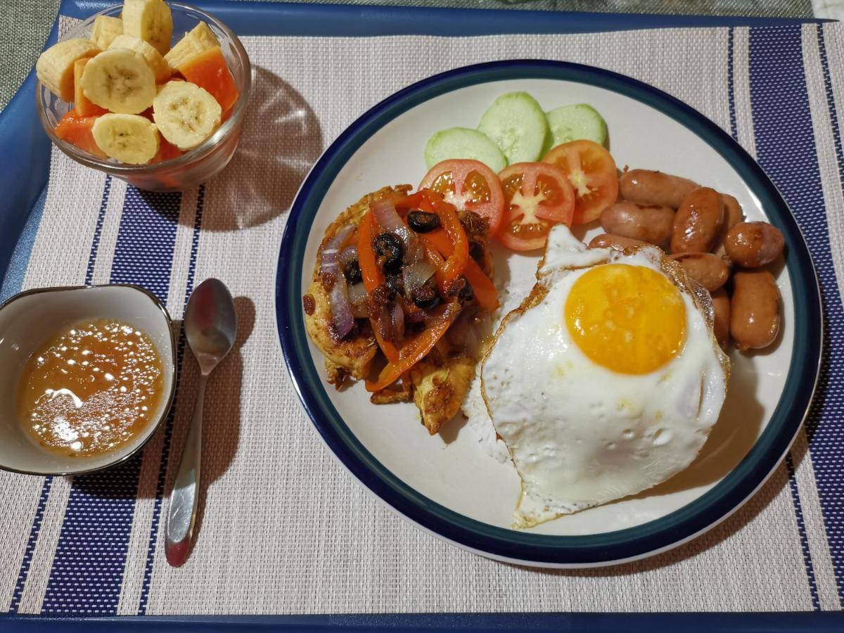 Country Bug Inn Tagaytay City Kültér fotó