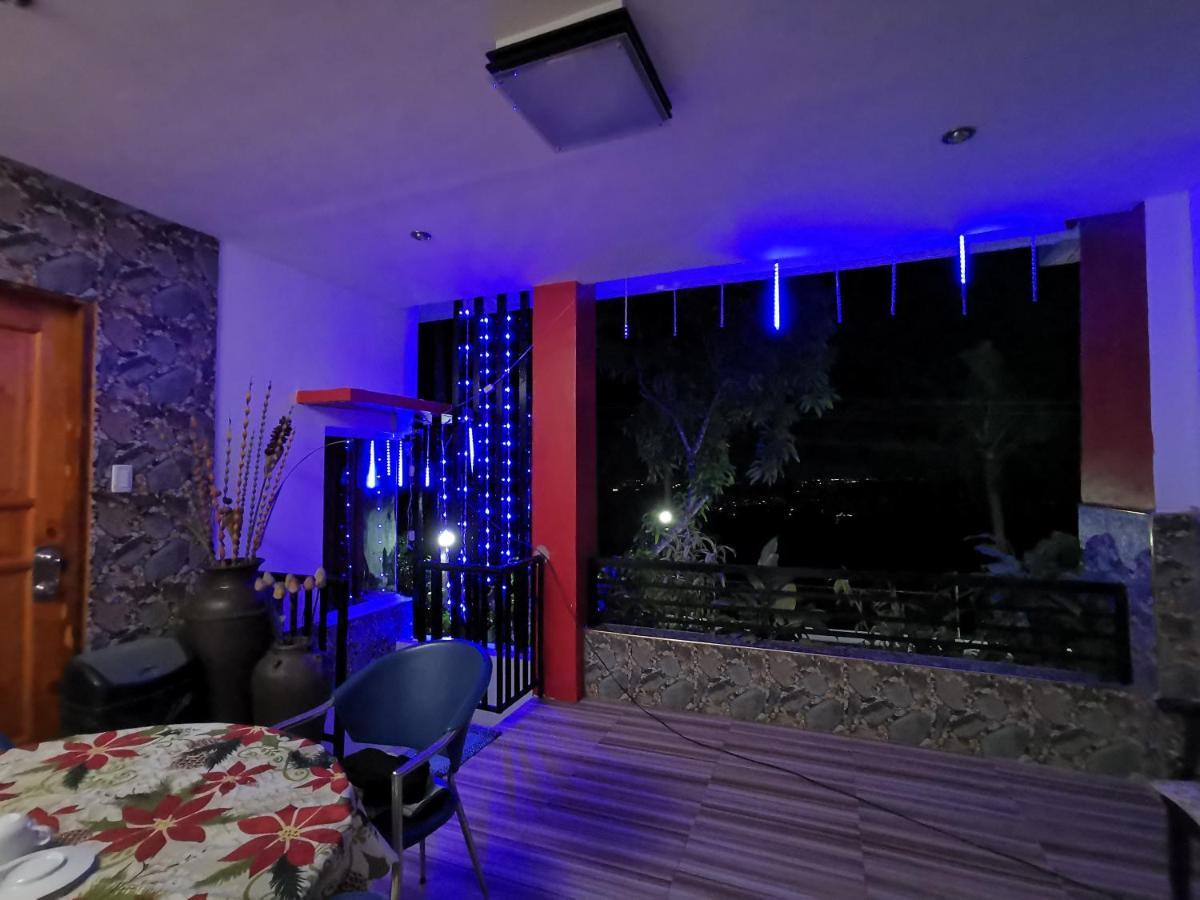 Country Bug Inn Tagaytay City Kültér fotó