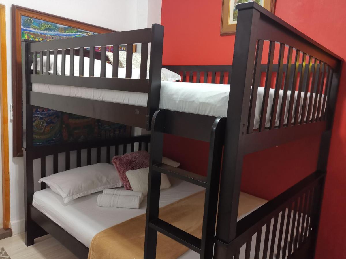 Country Bug Inn Tagaytay City Kültér fotó